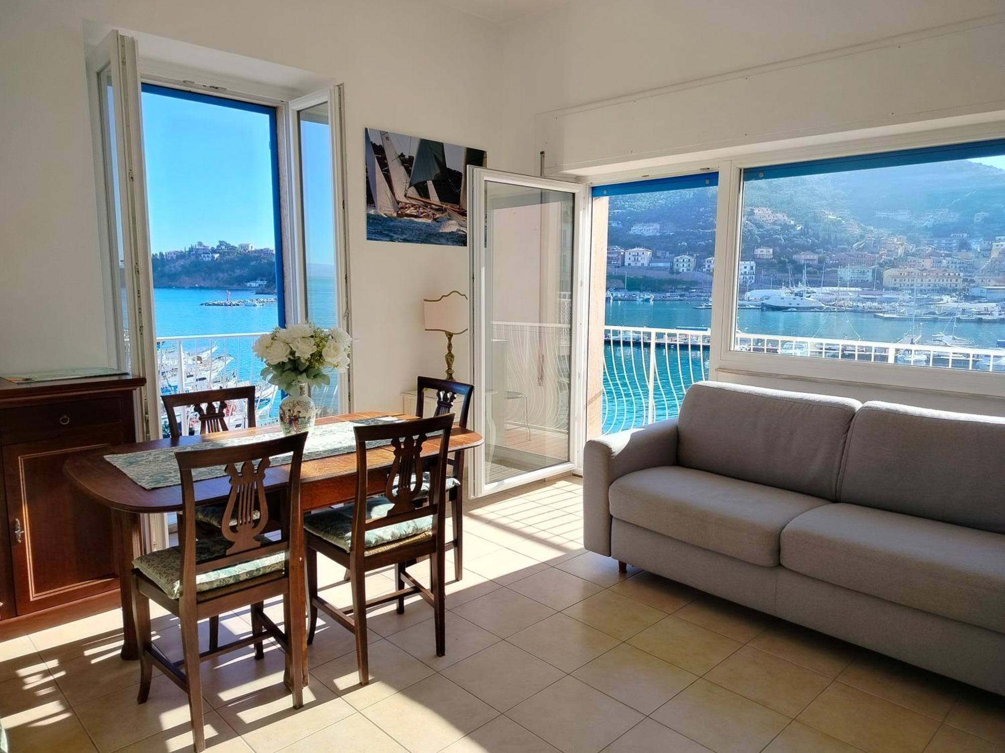 ポルト・サント・ステーファノCasa La Marinella Sul Portoアパートメント エクステリア 写真